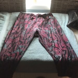 Capri snake skin pattern leggings